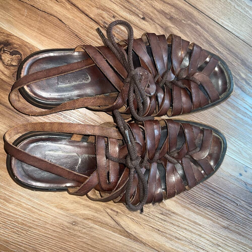 Vintage Womenβs Brown Leather Lace Up Gladiator Sandals Size 9 Flat Strappy